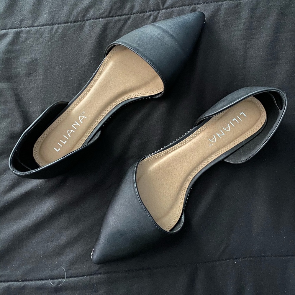 Liliana women’s dress shoes.